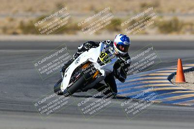 media/Jan-09-2022-SoCal Trackdays (Sun) [[2b1fec8404]]/Turn 11 (935am)/